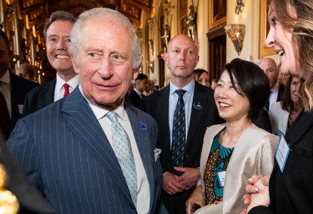 英国国王賞授賞式の様子