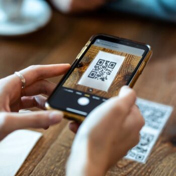 アメリカでQRコードの需要が伸びている？リスクを抑えて安全に使う方法とは